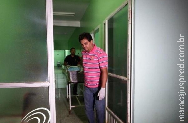 Adolescente morre após levar choque em esteira elétrica Adolescente morre após levar choque em esteira elétrica