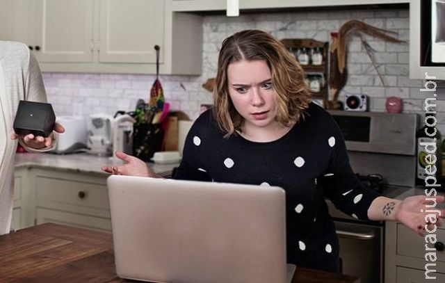 Para tirar jovem da internet, pai cria roteador que deixa conexão lenta Para tirar jovem da internet, pai cria roteador que deixa conexão lenta