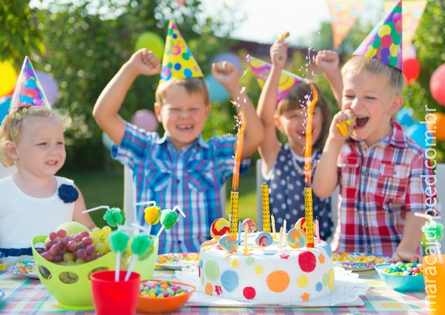  Menino de 5 anos recebe fatura por faltar festa de aniversário
