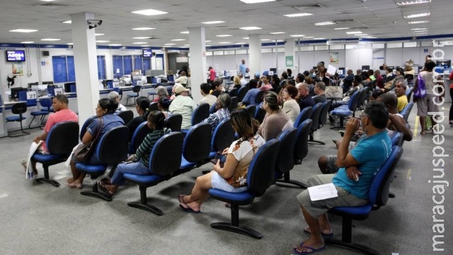 Pensão vitalícia agora só para para viúvas com mais de 44 anos Pensão vitalícia agora só para para viúvas com mais de 44 anos