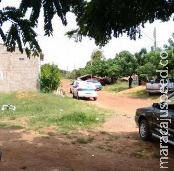 Pastor esfaqueia adolescente em briga por som alto Pastor esfaqueia adolescente em briga por som alto