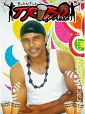 Polícia investiga morte de cantor de axé em trio elétrico 