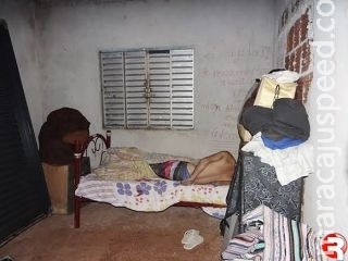 Dois são assassinados a tiros enquanto dormiam e suspeitos já estão presos Dois são assassinados a tiros enquanto dormiam e suspeitos já estão presos
