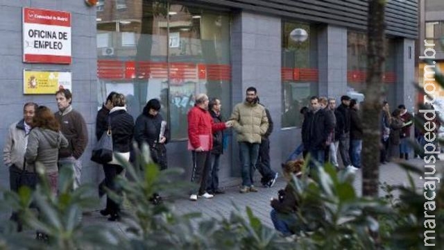 Desemprego provoca 45.000 suicídios ao ano em 63 países Desemprego provoca 45.000 suicídios ao ano em 63 países