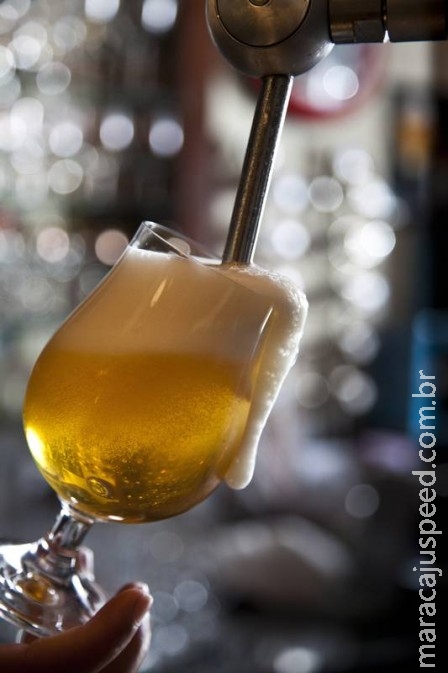 Conheça 5 motivos por que o álcool pode detonar sua dieta no carnaval Conheça 5 motivos por que o álcool pode detonar sua dieta no carnaval