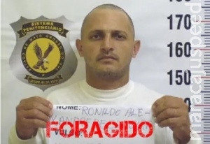 Polícia procura homem que tentou roubar R$ 40 mil e agrediu vítima com spray Polícia procura homem que tentou roubar R$ 40 mil e agrediu vítima com spray
