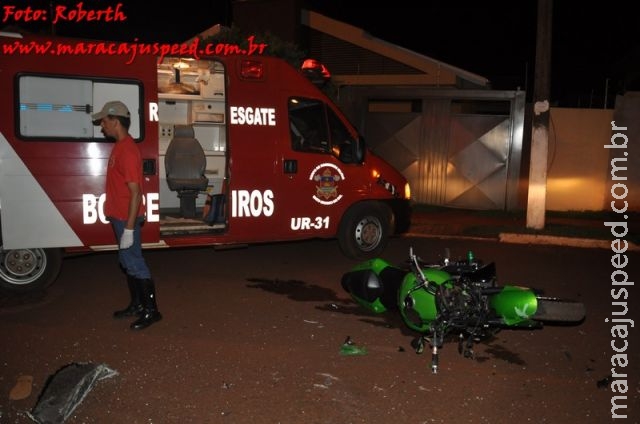 Maracaju: Acidente entre Kawasaki e carro deixa jovem ferido Maracaju: Acidente entre Kawasaki e carro deixa jovem ferido