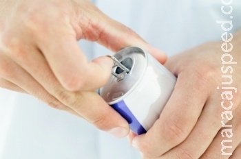 Mistura de energético com álcool pode causar derrame e até morte Mistura de energético com álcool pode causar derrame e até morte