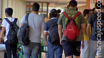 Alunos da UFMS temem aumento de 10 minutos em carga horária de aulas