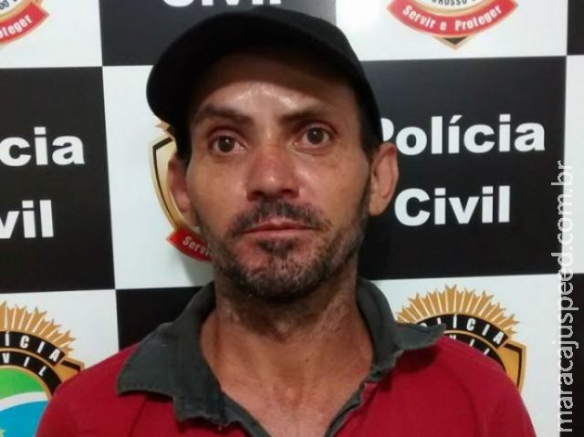 Homem é preso após agredir esposa e filho Homem é preso após agredir esposa e filho