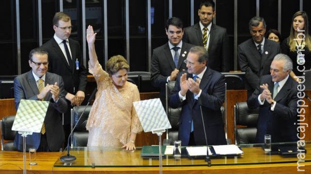 Crise no Congresso faz Dilma entrar na articulação política