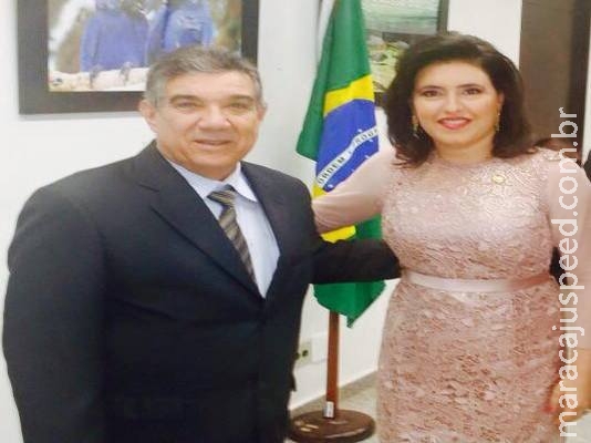 Prefeito de Maracaju viaja a Brasília para prestigiar posse dos eleitos