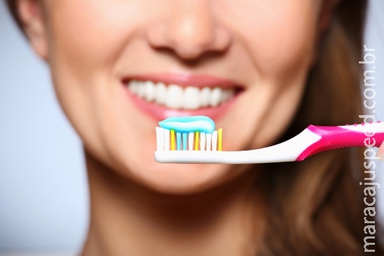 Esqueça movimentos circulares! Revelada a maneira perfeita para escovar os dentes Esqueça movimentos circulares! Revelada a maneira perfeita para escovar os dentes