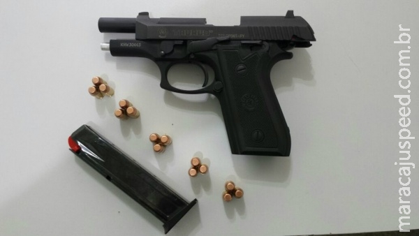 Pistola e munições são encontrada dentro de ônibus Pistola e munições são encontrada dentro de ônibus