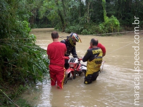 Chuva alaga sete cidades e afeta 1.441 pessoas no Paraná Chuva alaga sete cidades e afeta 1.441 pessoas no Paraná