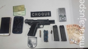 Choque prende traficante com cocaína e pistola de uso restrito da polícia Choque prende traficante com cocaína e pistola de uso restrito da polícia