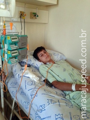 Família de MG luta na Justiça por transplante de intestino de menino Família de MG luta na Justiça por transplante de intestino de menino