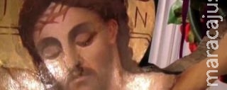 Igreja grega diz que estátua de Jesus ‘chora’ desde eleição Igreja grega diz que estátua de Jesus ‘chora’ desde eleição