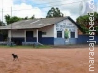 Homem invade casa atira em casal e acerta crianças de 2 anos em MS Homem invade casa atira em casal e acerta crianças de 2 anos em MS