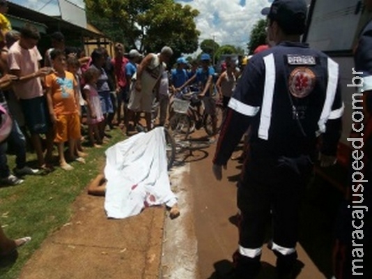 Jovem de 18 anos é assassinado com 6 tiros na Vila Cachoeirinha Jovem de 18 anos é assassinado com 6 tiros na Vila Cachoeirinha