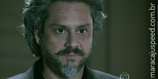 Em Império, José Alfredo pede perdão a José Pedro e implora sua volta para casa Em Império, José Alfredo pede perdão a José Pedro e implora sua volta para casa