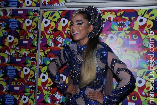 Estréias abrem a festa com Anitta e mais na Bahia