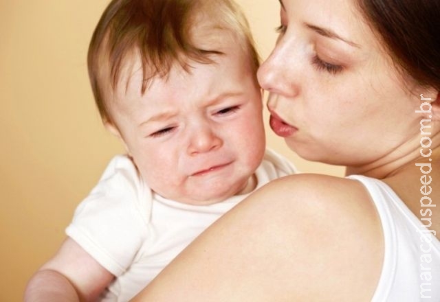 Criança que segura o cocô fica irritada e menos disposta, alerta pediatra Criança que segura o cocô fica irritada e menos disposta, alerta pediatra