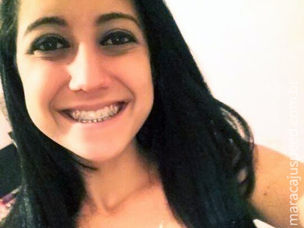 Garota de 18 anos é presa com carro roubado e diz fazer parte de quadrilha Garota de 18 anos é presa com carro roubado e diz fazer parte de quadrilha