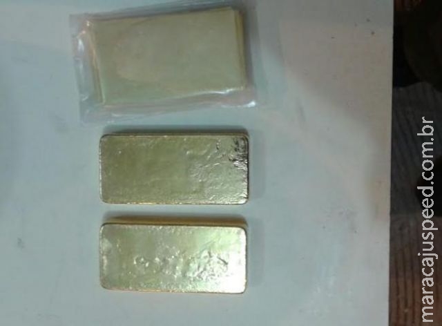 Flagrado pela PRF oferece parte de ouro avaliado em R$ 315 mil como propina Flagrado pela PRF oferece parte de ouro avaliado em R$ 315 mil como propina
