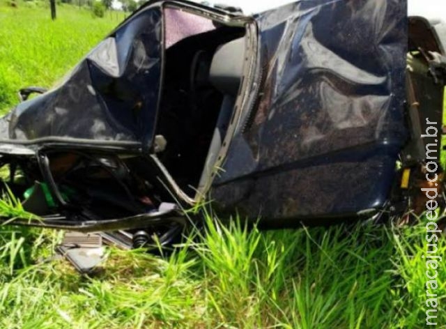 Pai de prefeito de cidade do interior fica ferido depois de capotar carro na MS-156