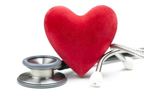 Sinais de infarto? Saiba o que fazer se surgirem os sintomas Sinais de infarto? Saiba o que fazer se surgirem os sintomas