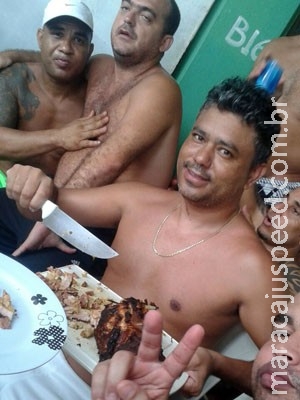 Presos ostentam churrasco, bebidas e esteira em penitenciária Presos ostentam churrasco, bebidas e esteira em penitenciária