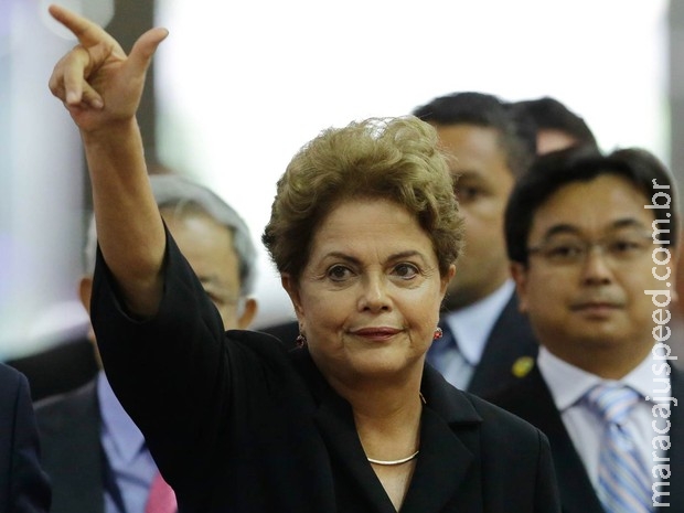 Dilma afirma que não há crise "da dimensão que alguns dizem"