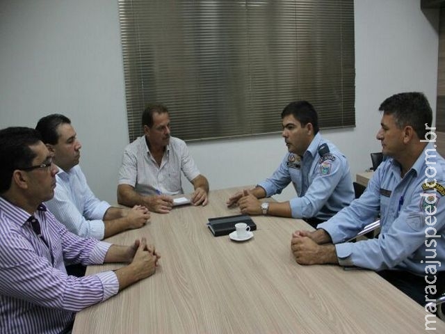 Maracaju: Comandante do BOP PRE Distrito Vista Alegre faz visita ao Poder Legislativo