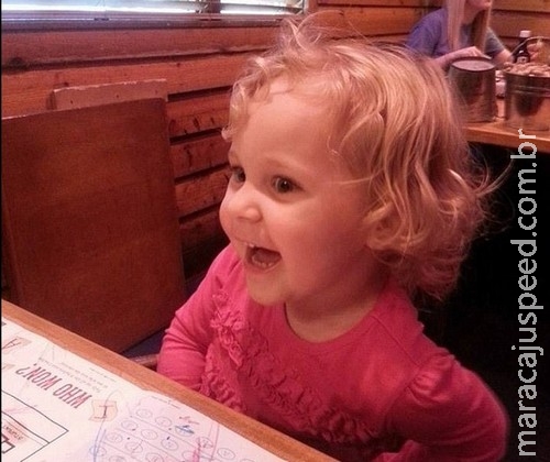 Menina fica bêbada após restaurante servir sangria em vez de suco Menina fica bêbada após restaurante servir sangria em vez de suco