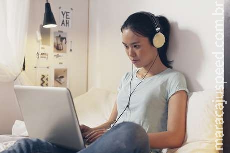 Veja 5 dicas para usar fones sem prejudicar a audição Veja 5 dicas para usar fones sem prejudicar a audição