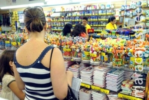 Materiais escolares só podem ser vendidos com selo do Inmetro Materiais escolares só podem ser vendidos com selo do Inmetro