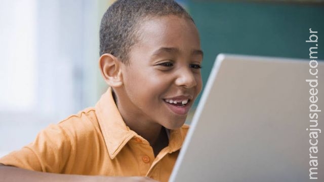 Diretor do Google defende oferta de acesso grátis à Internet Diretor do Google defende oferta de acesso grátis à Internet