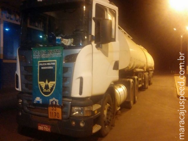 PRE apreende bi trem tanque com 25 mil pacotes de cigarros PRE apreende bi trem tanque com 25 mil pacotes de cigarros