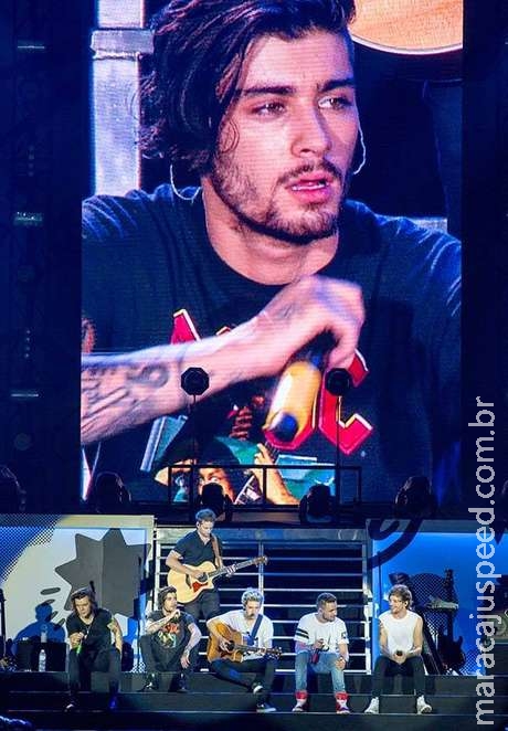 Zayn sai do 1D e fãs "morrem" na web Zayn sai do 1D e fãs "morrem" na web