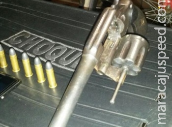 Em MS, "justiceiro" salva enfermeira em cemitério, atinge ladrão no traseiro e some