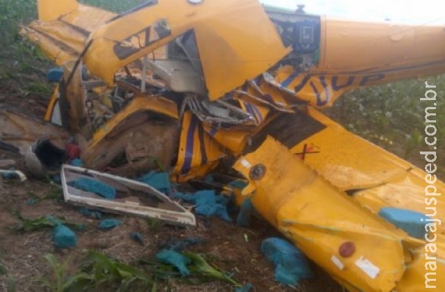 Piloto morre em queda de avião monomotor Piloto morre em queda de avião monomotor