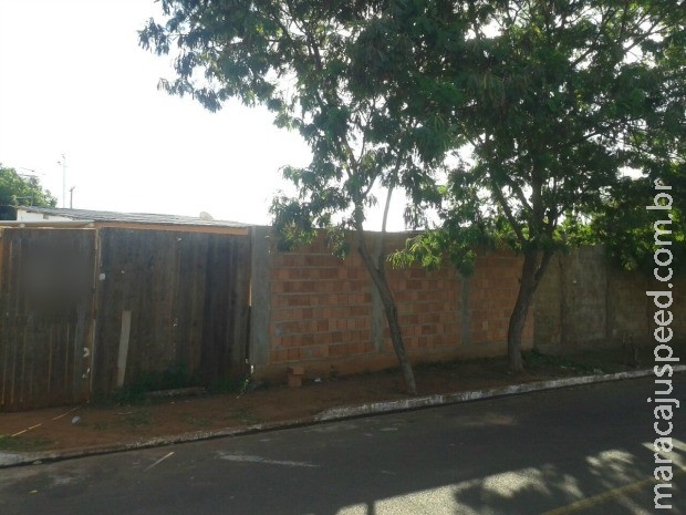 Travesti é morta a tiros em bairro de Campo Grande, diz polícia Travesti é morta a tiros em bairro de Campo Grande, diz polícia