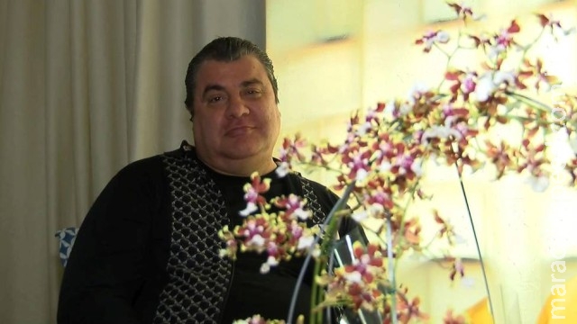 Gerson Brenner, há 16 anos numa cadeira de rodas, quer voltar à TV para trabalhar atrás das câmeras Gerson Brenner, há 16 anos numa cadeira de rodas, quer voltar à TV para trabalhar atrás das câmeras