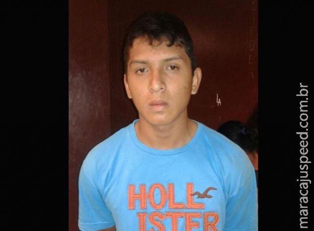 Ao ser preso com moto roubada, rapaz conta que adquiriu em site de compra coletiva Ao ser preso com moto roubada, rapaz conta que adquiriu em site de compra coletiva