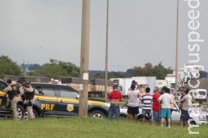 Paralisação dos caminhoneiros chega a MS e atinge dois pontos na Capital Paralisação dos caminhoneiros chega a MS e atinge dois pontos na Capital