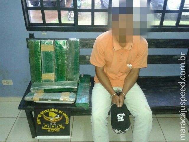 DOF apreende quatorze quilos de maconha em ônibus na região de Amambaí DOF apreende quatorze quilos de maconha em ônibus na região de Amambaí