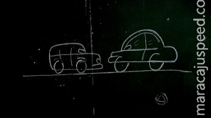 Corpo de pessoa pode ficar 30 vezes mais pesado após colisão a 100 km/h Corpo de pessoa pode ficar 30 vezes mais pesado após colisão a 100 km/h