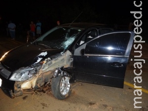 Motociclista invade pista contrária, é lançado sobre carro e morre na 276 Motociclista invade pista contrária, é lançado sobre carro e morre na 276