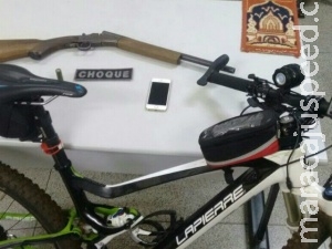 Polícia rastreia celular e recupera bicicleta de R$ 3 mil roubada no Parque Polícia rastreia celular e recupera bicicleta de R$ 3 mil roubada no Parque